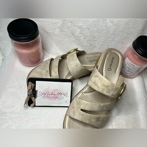 🏆🌟 Baretraps Romeo Pale Gold Sandals 🌟🏆